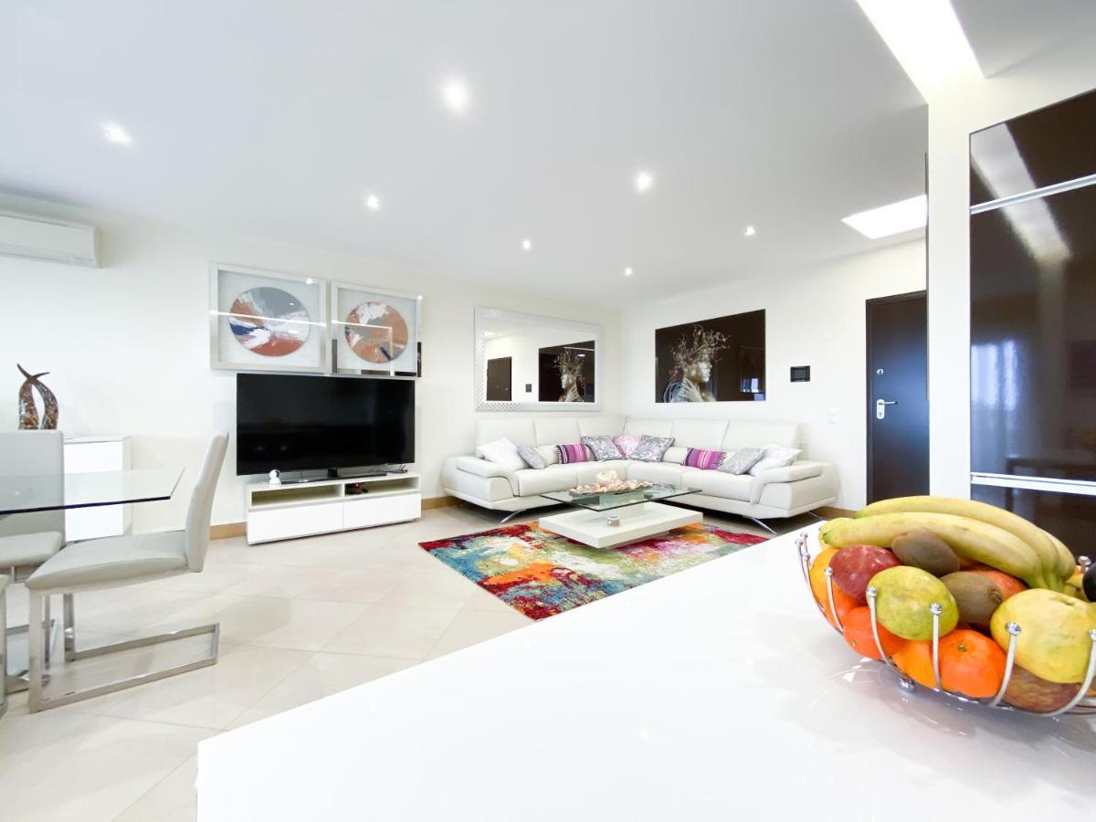 Luxury Condominium Apartment With Swimming Pool #1903 Lagos Ngoại thất bức ảnh