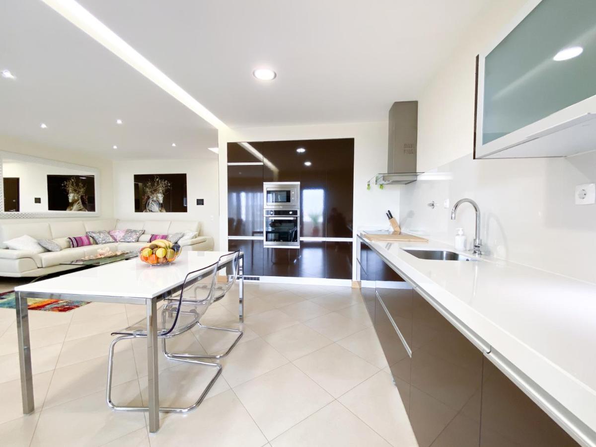 Luxury Condominium Apartment With Swimming Pool #1903 Lagos Ngoại thất bức ảnh
